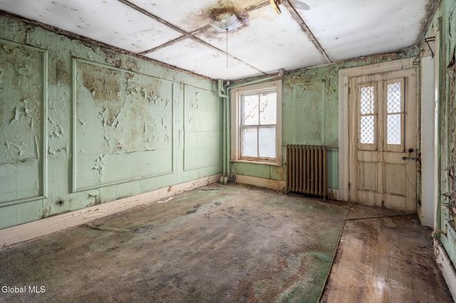 93 Ten Broeck Street, Albany, NY 12210