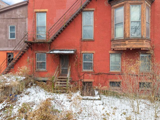93 Ten Broeck Street, Albany, NY 12210