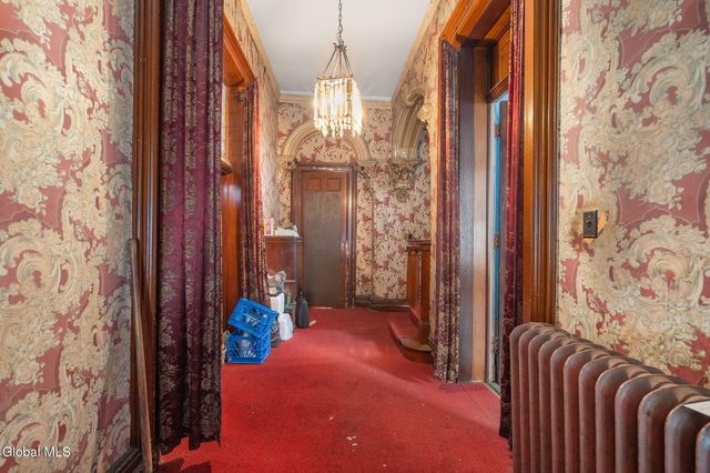 93 Ten Broeck Street, Albany, NY 12210