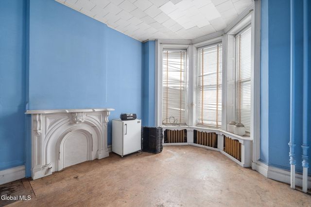 93 Ten Broeck Street, Albany, NY 12210