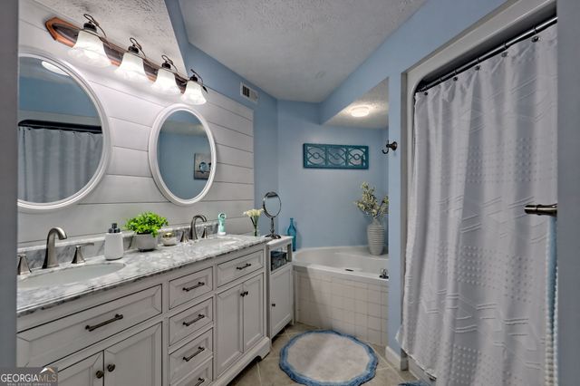 300 Ginger Creek Lane 203, Clayton, GA 30525