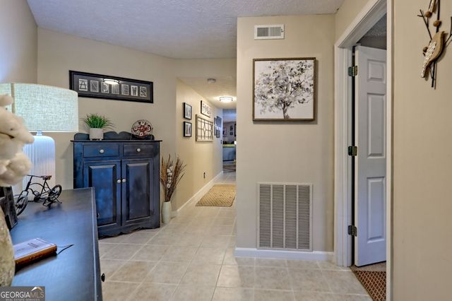 300 Ginger Creek Lane 203, Clayton, GA 30525