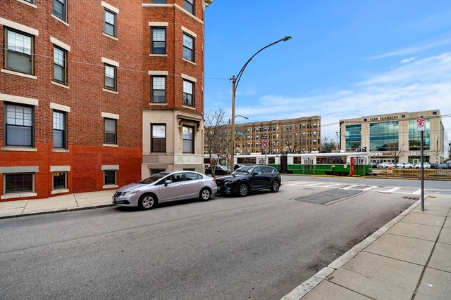 1161 Commonwealth Ave 2, Boston, MA 02134