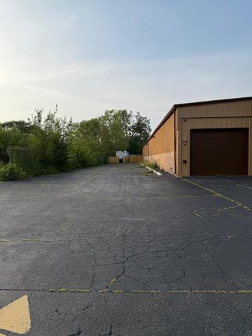 7330 Duvan Drive, Tinley Park, IL 60477