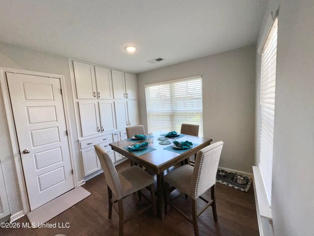 2607 Dawnwood Circle, Southaven, MS 38672