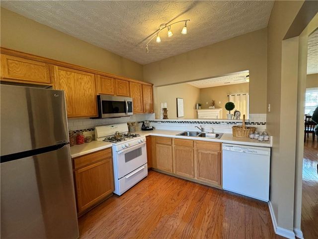 801 Old Peachtree NW Road 8, Suwanee, GA 30024