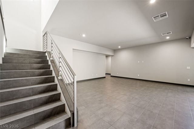 7389 Olive Creek Court, Las Vegas, NV 89117