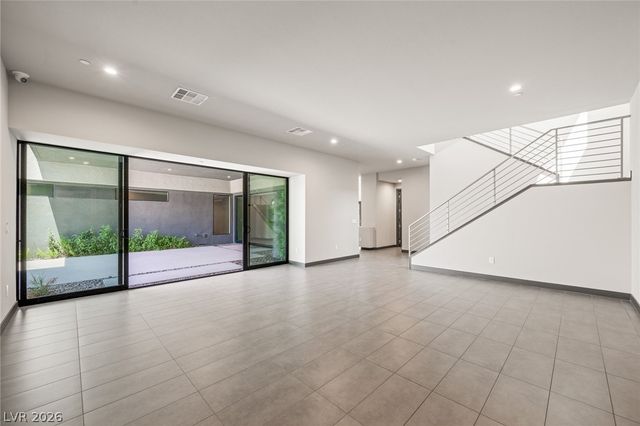7389 Olive Creek Court, Las Vegas, NV 89117
