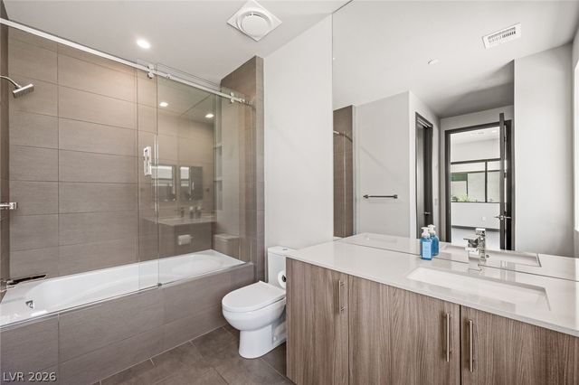 7389 Olive Creek Court, Las Vegas, NV 89117