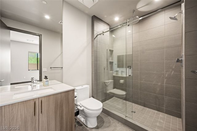 7389 Olive Creek Court, Las Vegas, NV 89117