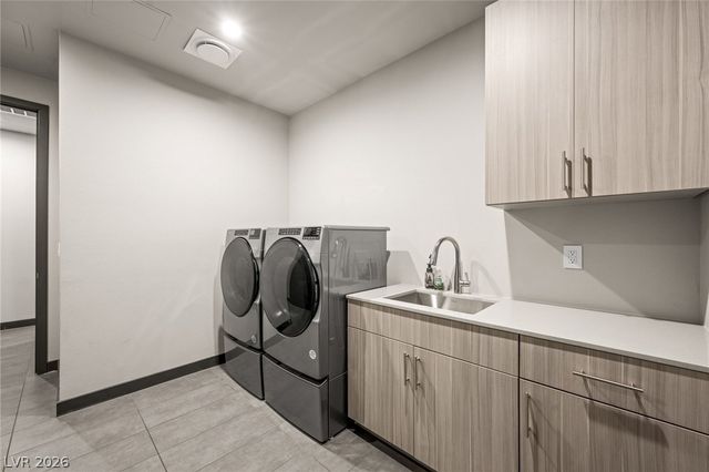 7389 Olive Creek Court, Las Vegas, NV 89117