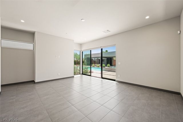 7389 Olive Creek Court, Las Vegas, NV 89117