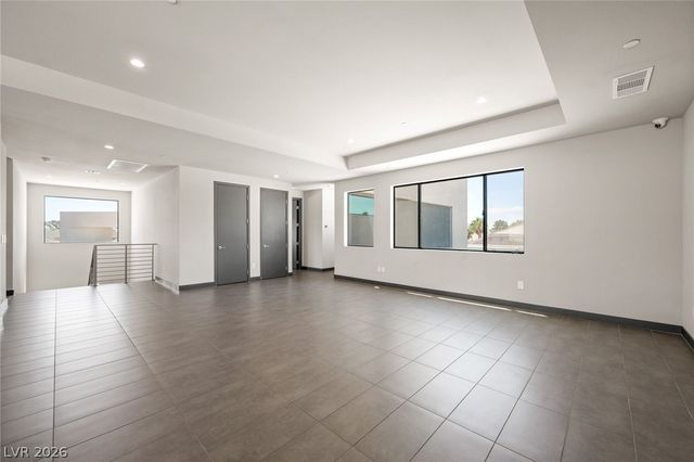 7389 Olive Creek Court, Las Vegas, NV 89117