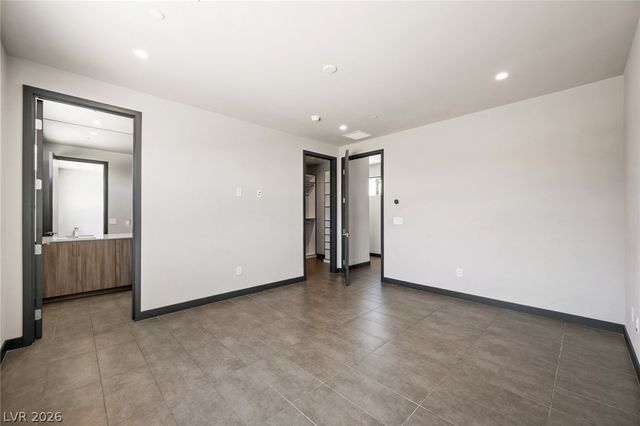 7389 Olive Creek Court, Las Vegas, NV 89117