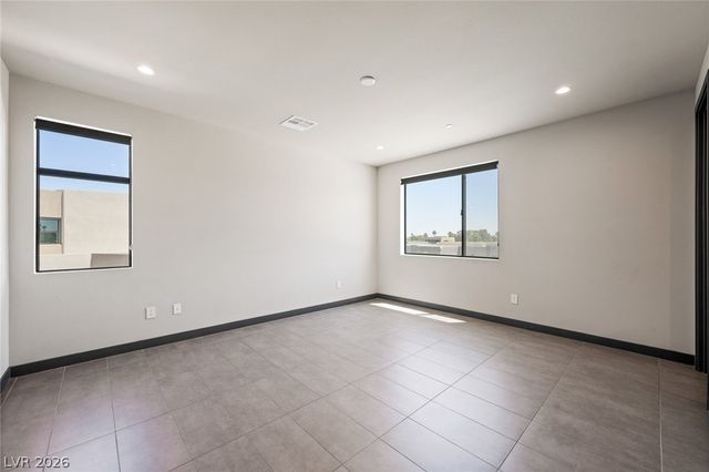 7389 Olive Creek Court, Las Vegas, NV 89117