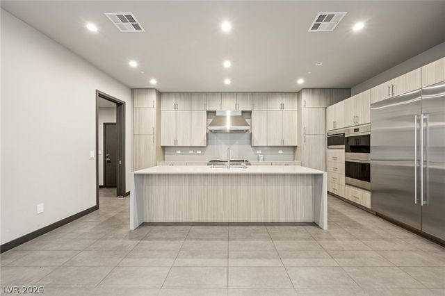 7389 Olive Creek Court, Las Vegas, NV 89117