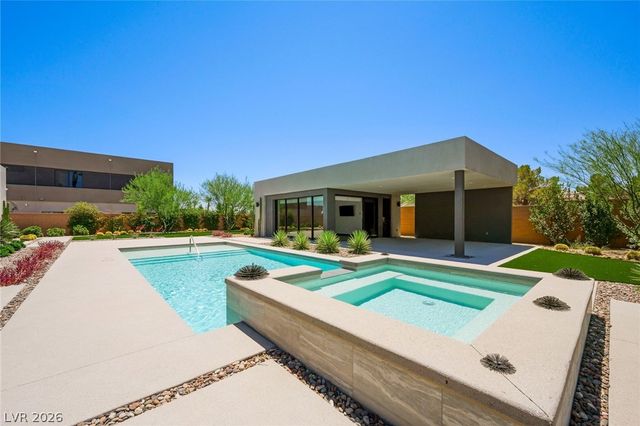 7389 Olive Creek Court, Las Vegas, NV 89117