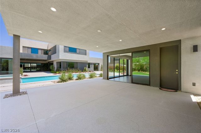 7389 Olive Creek Court, Las Vegas, NV 89117