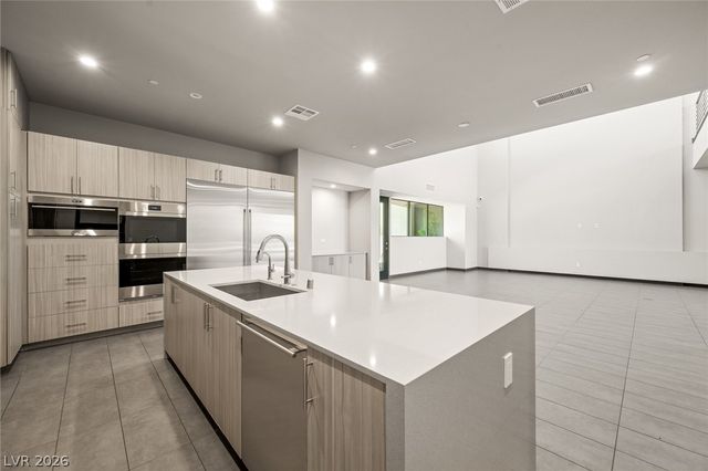 7389 Olive Creek Court, Las Vegas, NV 89117