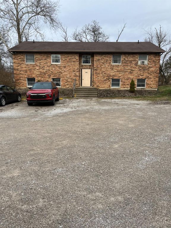 544 S Charity Street, Bethel, OH 45106