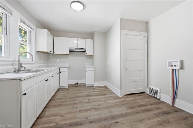 1207 Day Place, High Point, NC 27260