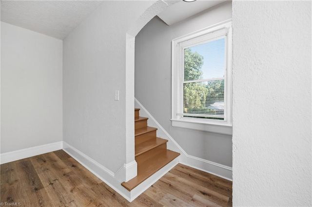 1207 Day Place, High Point, NC 27260