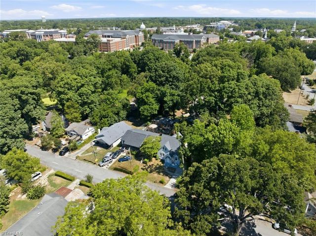 1207 Day Place, High Point, NC 27260
