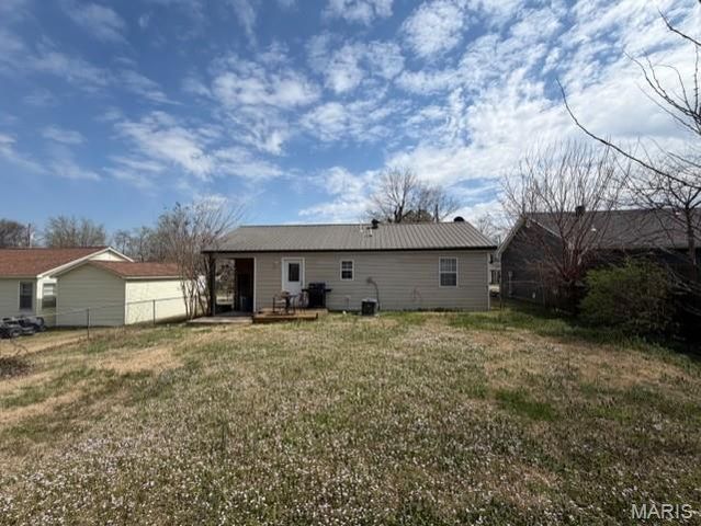 2329 Perkins, Poplar Bluff, MO 63901
