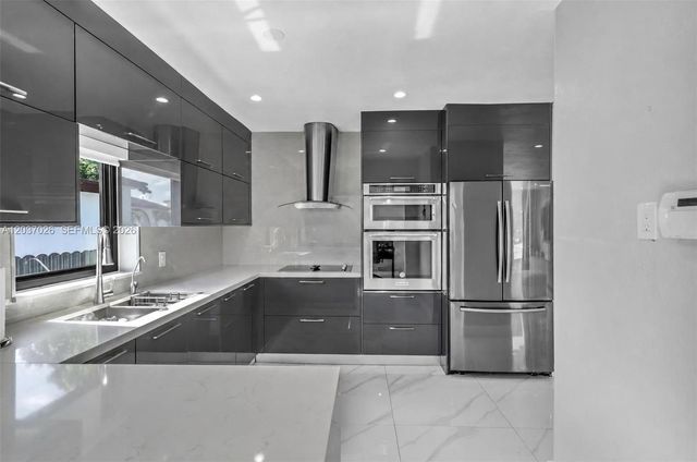 11 W 59th Street, Hialeah, FL 33012