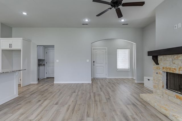 1117 16th Street, Shallowater, TX 79363