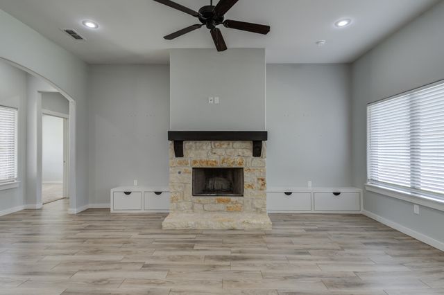 1117 16th Street, Shallowater, TX 79363