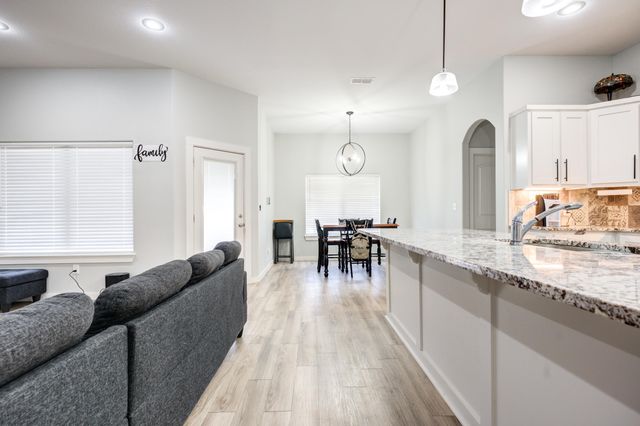 1117 16th Street, Shallowater, TX 79363