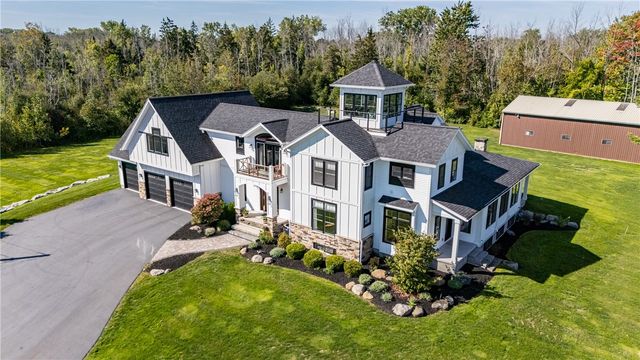 151 Ferguson Drive, Parma, NY 14468