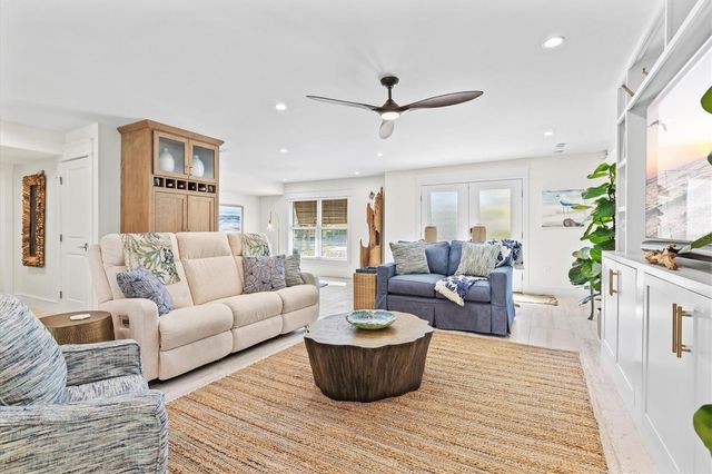 506 58TH STREET, Holmes Beach, FL 34217