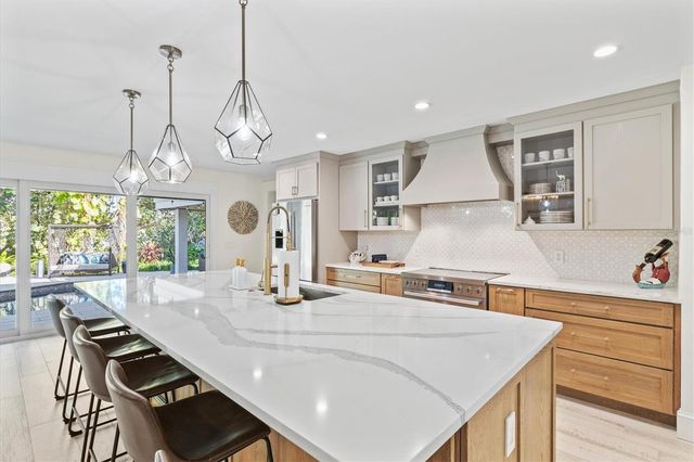 506 58TH STREET, Holmes Beach, FL 34217