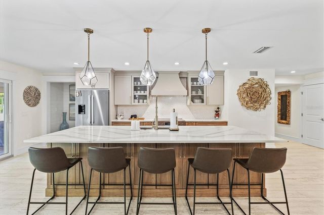 506 58TH STREET, Holmes Beach, FL 34217