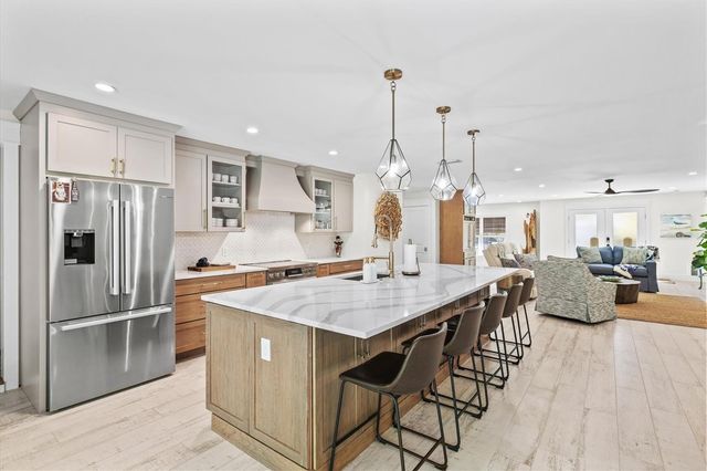 506 58TH STREET, Holmes Beach, FL 34217