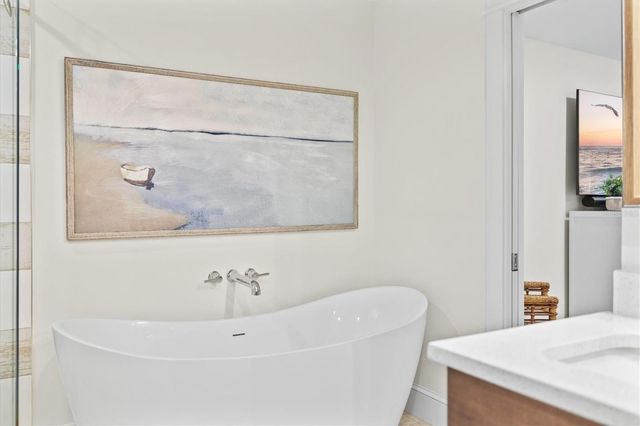 506 58TH STREET, Holmes Beach, FL 34217