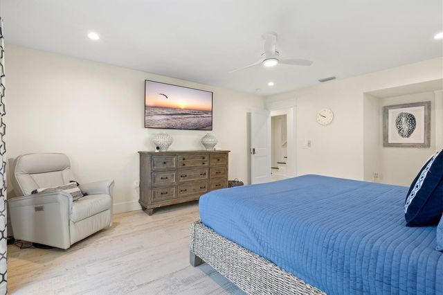 506 58TH STREET, Holmes Beach, FL 34217