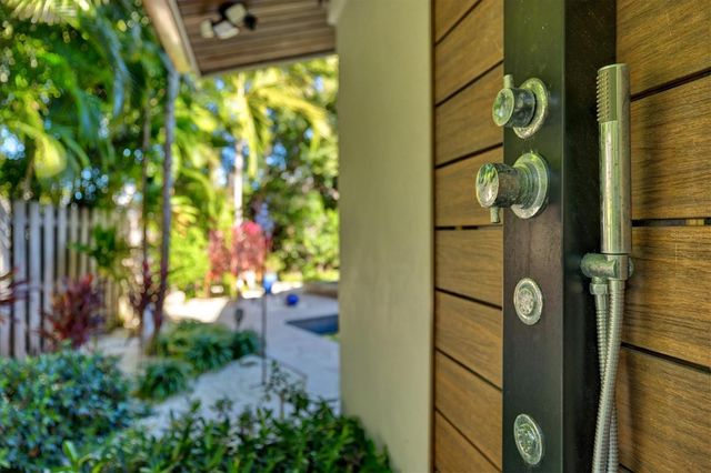 506 58TH STREET, Holmes Beach, FL 34217