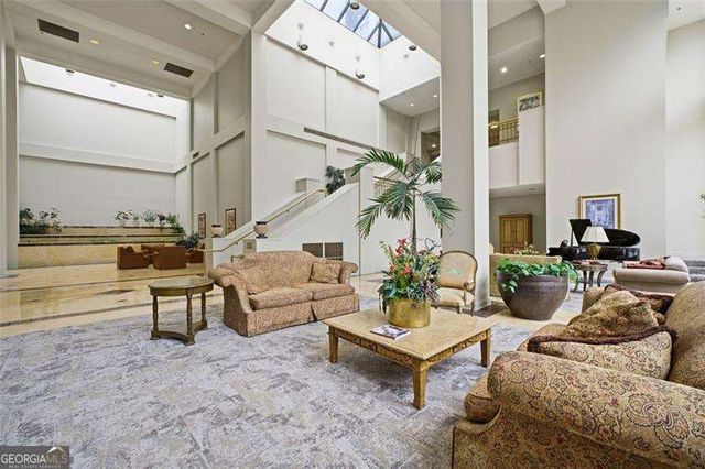 1280 W Peachtree Street NW 3713, Atlanta, GA 30309