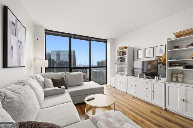 1280 W Peachtree Street NW 3713, Atlanta, GA 30309