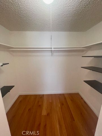 17045 Roscoe 14, Northridge, CA 91325