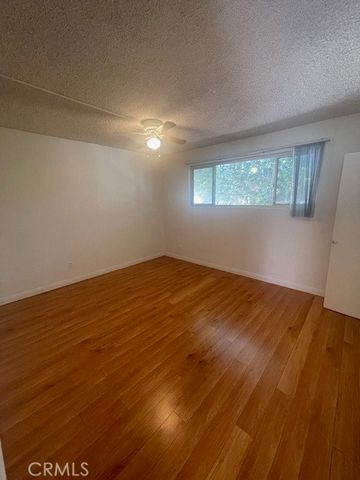 17045 Roscoe 14, Northridge, CA 91325