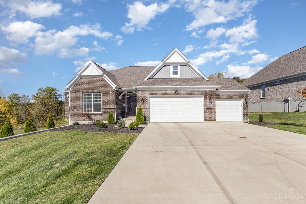 4994 Shadow Hawk Drive, Green Twp, OH 45247