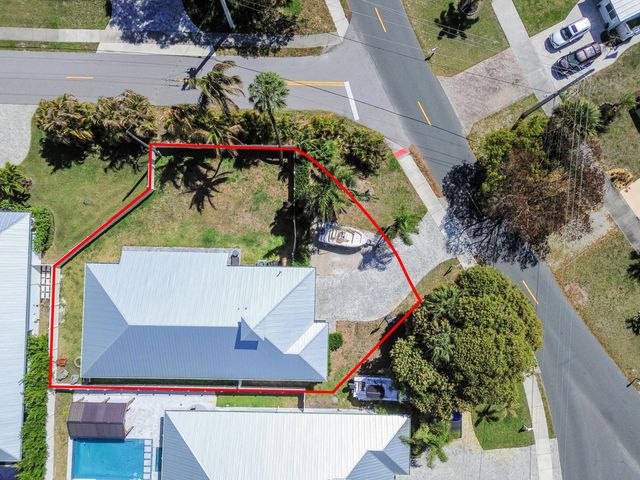 443 SE Dolphin Drive, Stuart, FL 34996