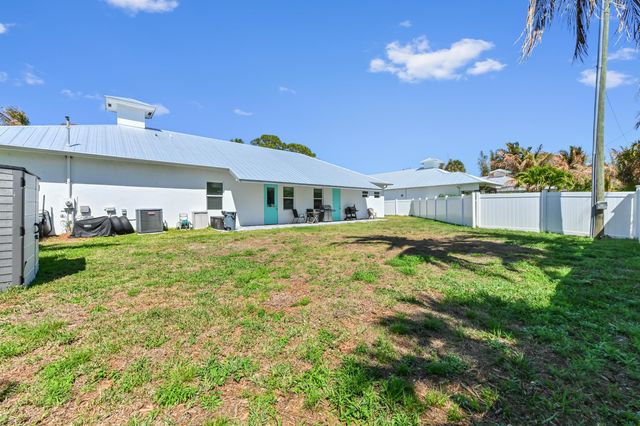 443 SE Dolphin Drive, Stuart, FL 34996