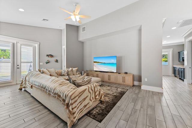 443 SE Dolphin Drive, Stuart, FL 34996