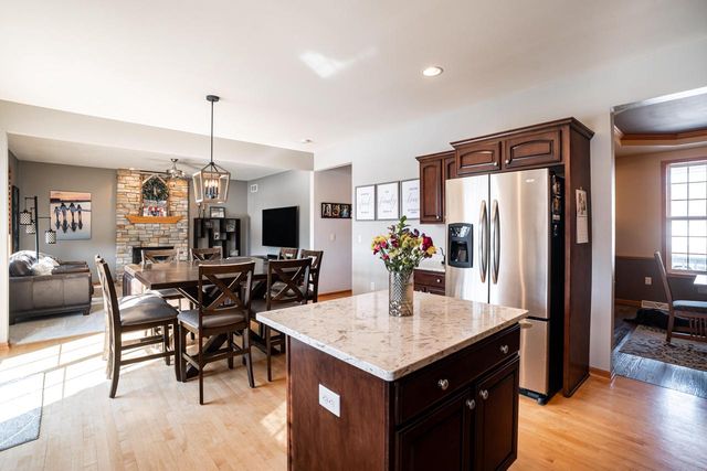 1288 Northview DRIVE, Oconomowoc, WI 53066