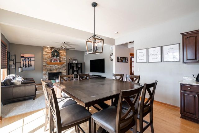 1288 Northview DRIVE, Oconomowoc, WI 53066